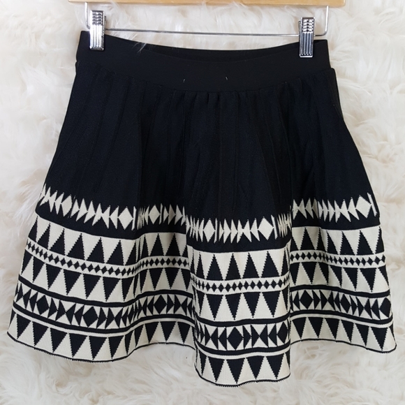 Ya Los Angeles Knit Skirt - Picture 3 of 6